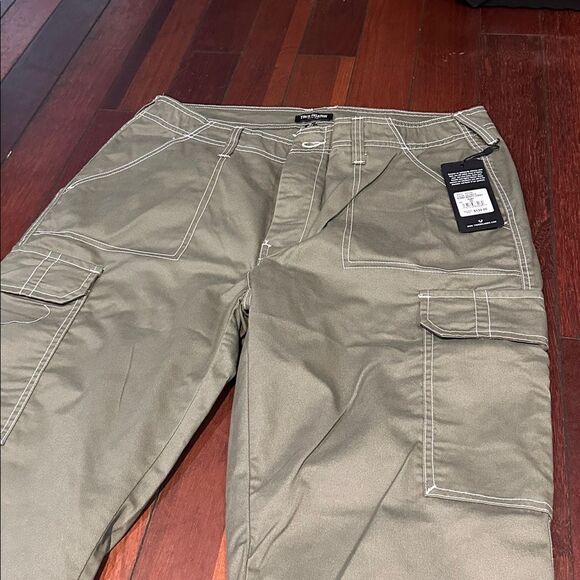 True Religion Green Cargo Pants - Picture 3 of 5